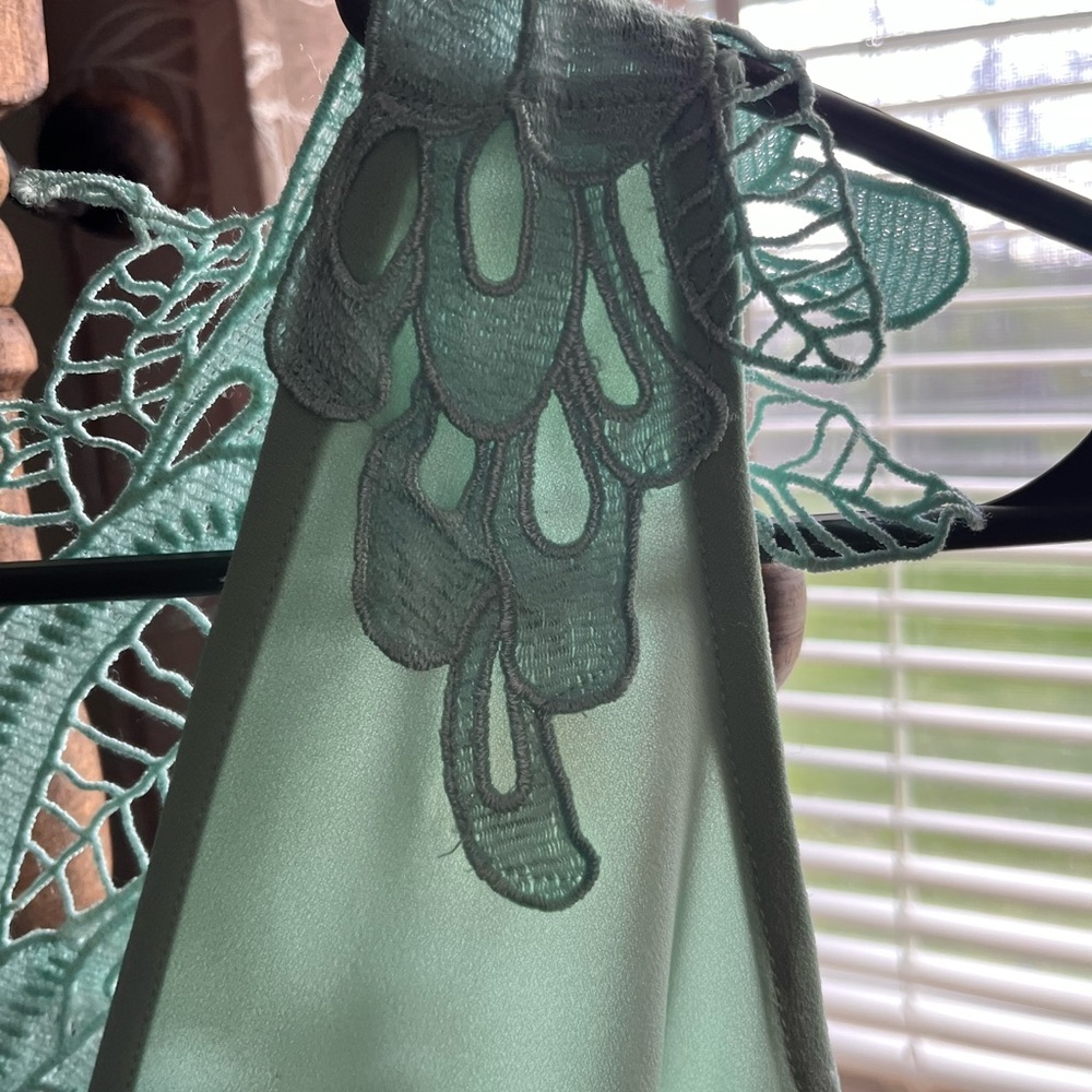 Teal detailed event dress - Picture 6 of 10